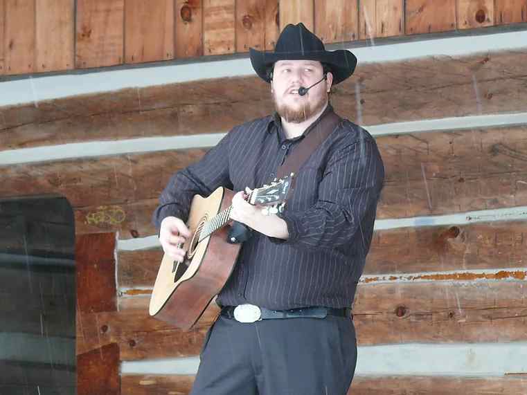 Joe McCauley country musician